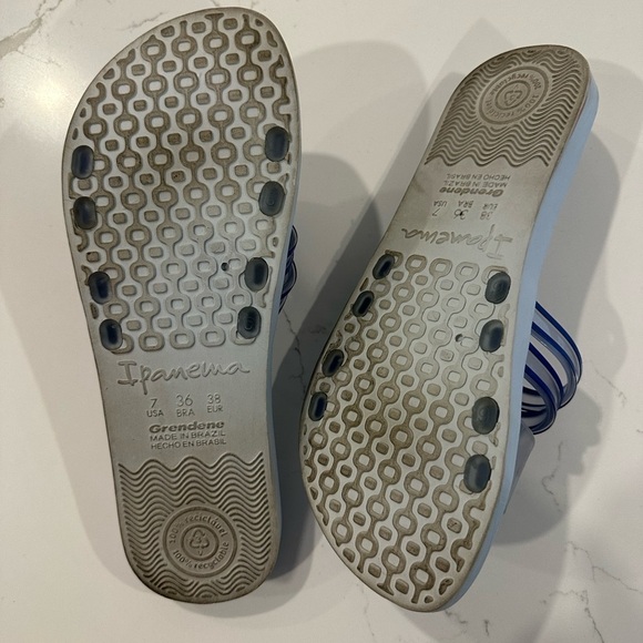 Ipanema Blue Summer  Slides 7 - Picture 6 of 7